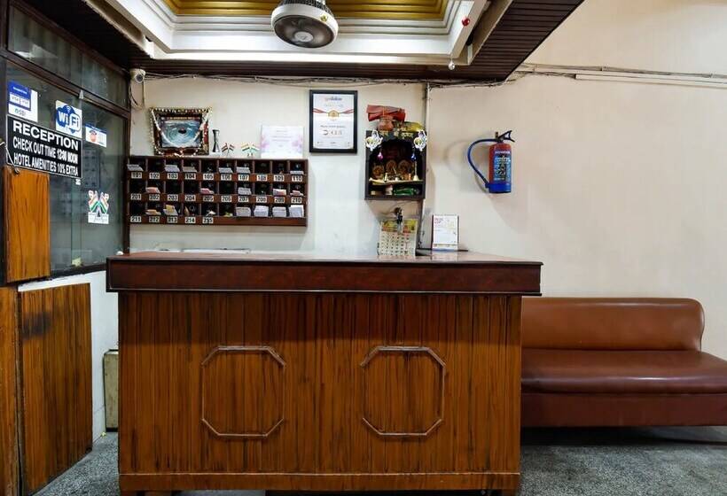 Goroomgo Hotel Manglam Kanpur