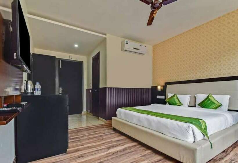 Goroomgo Hotel New Vaikunth Dharamshala