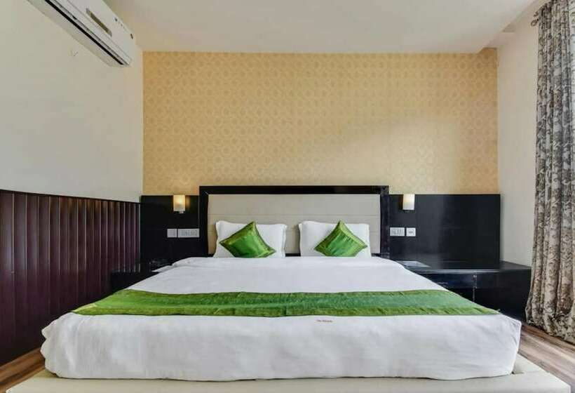 Goroomgo Hotel New Vaikunth Dharamshala