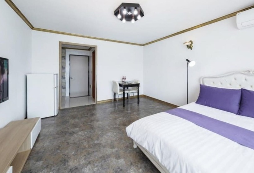 Goseong Coast House Pension