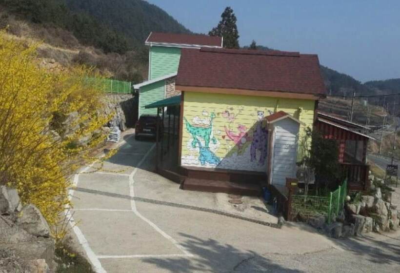 Goseong Family Pension