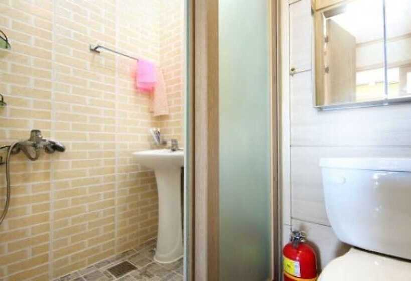 Goseong Family Pension