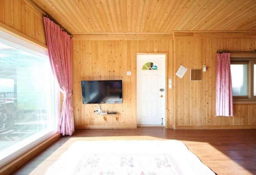 Goseong Family Pension