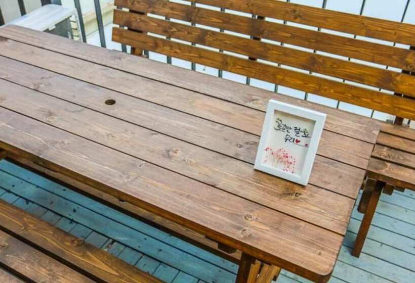 Goseong Hello Sea Caravan Pension