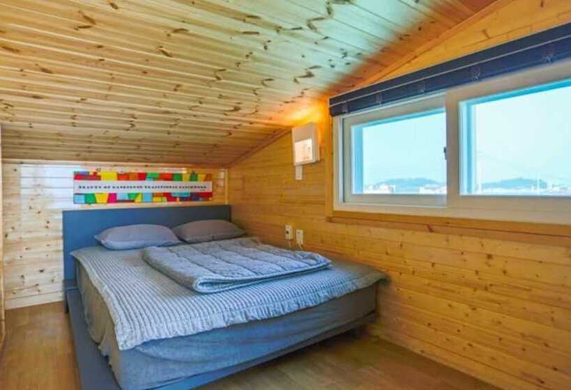 Goseong Hello Sea Caravan Pension