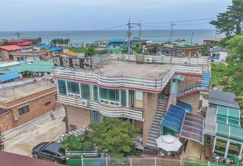 Goseong Jaeil Pension