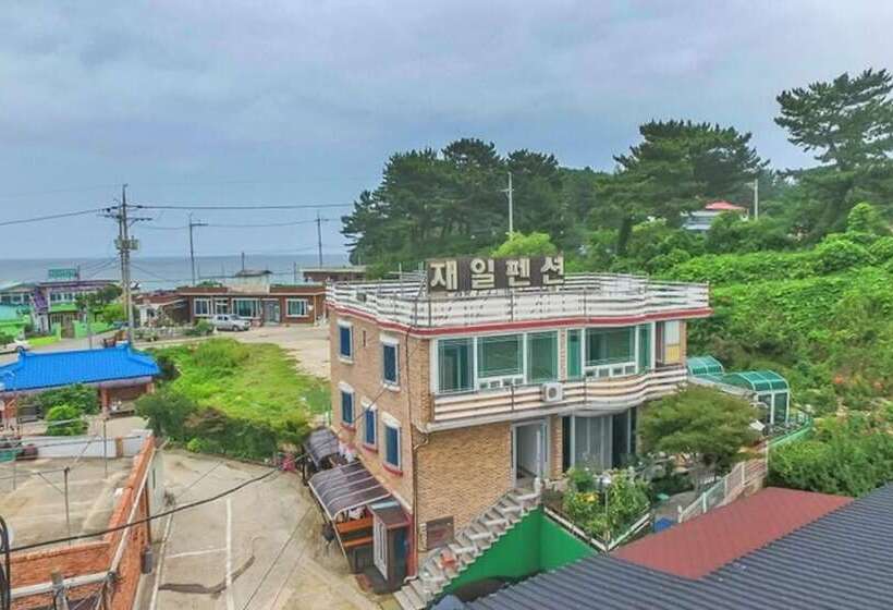 Goseong Jaeil Pension