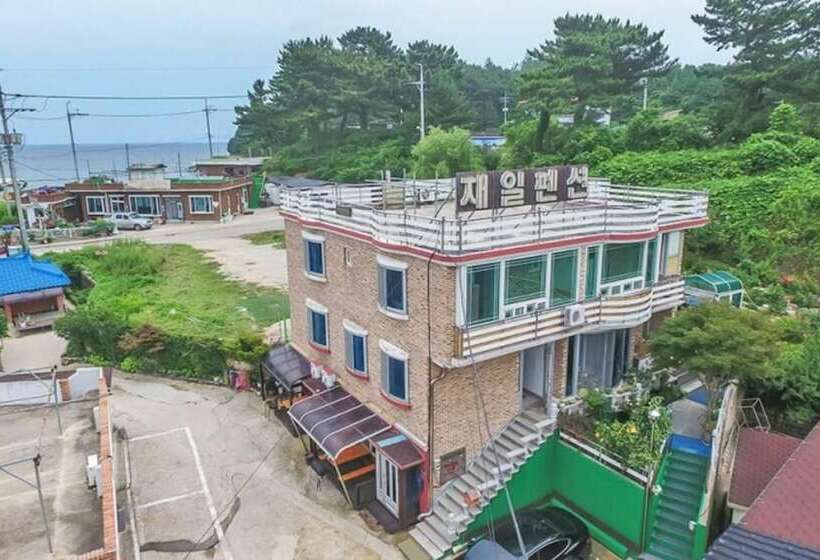 Goseong Jaeil Pension