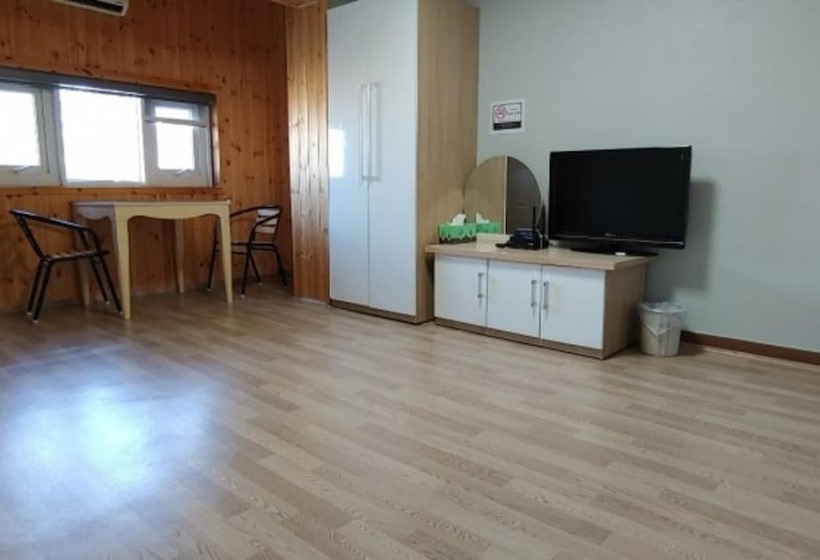 Goseong Jaeil Pension