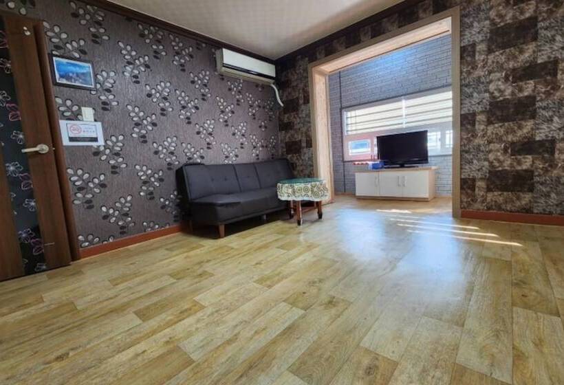 Goseong Jaeil Pension