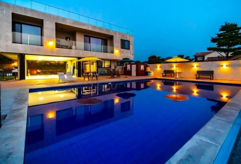 Goseong Morning View Pension