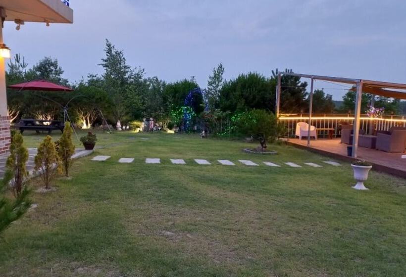 Goseong Rozelle Pension