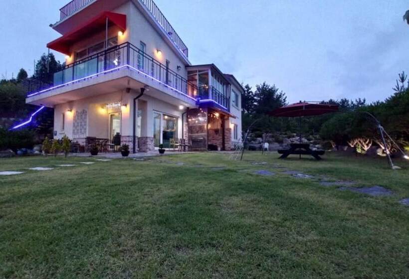 Goseong Rozelle Pension