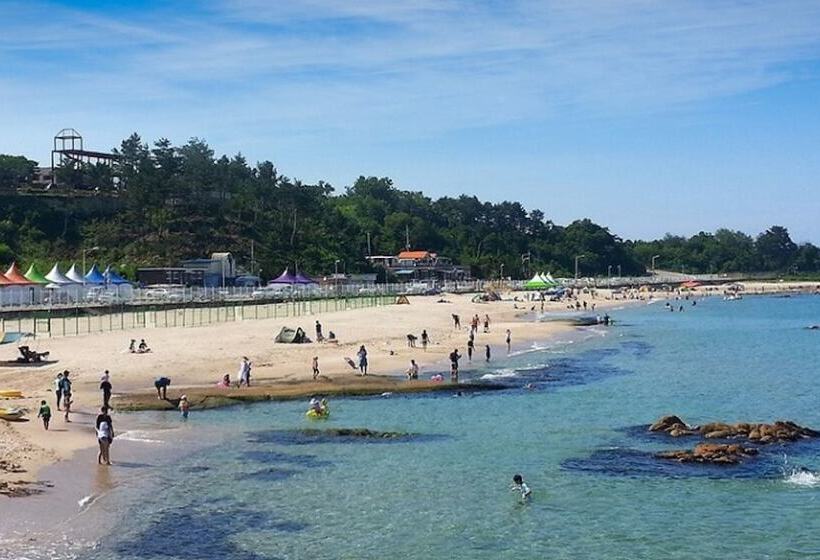 Goseong Sanmaru Pension