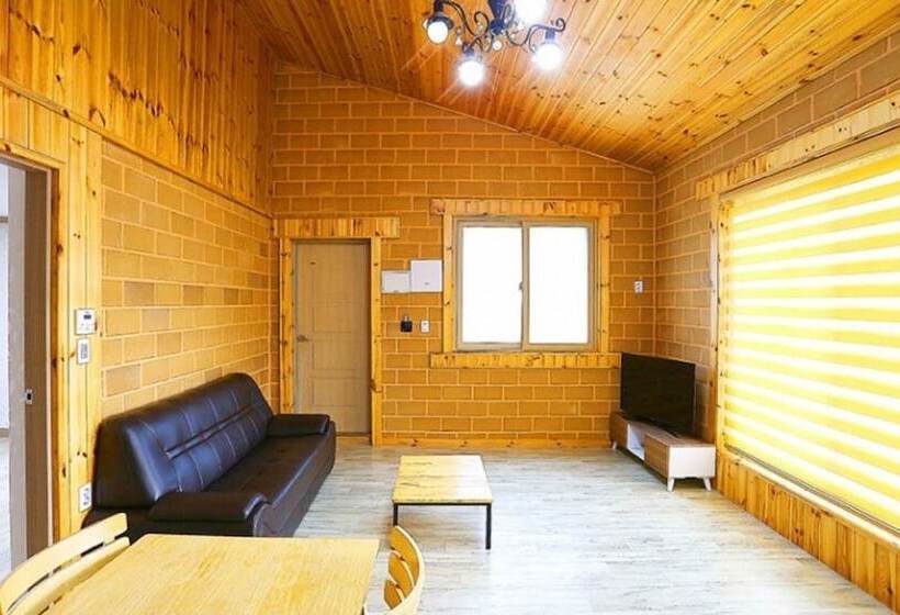 Goseong Sanmaru Pension