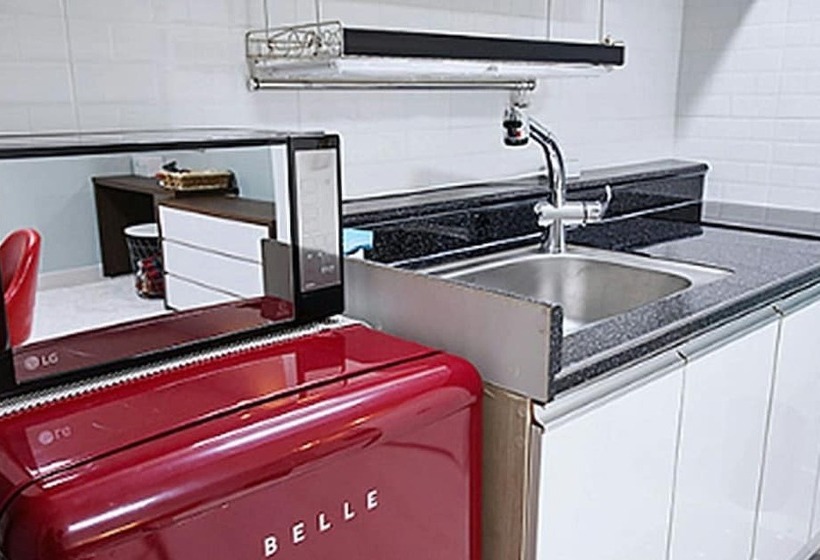 Goseong Santahus Pension