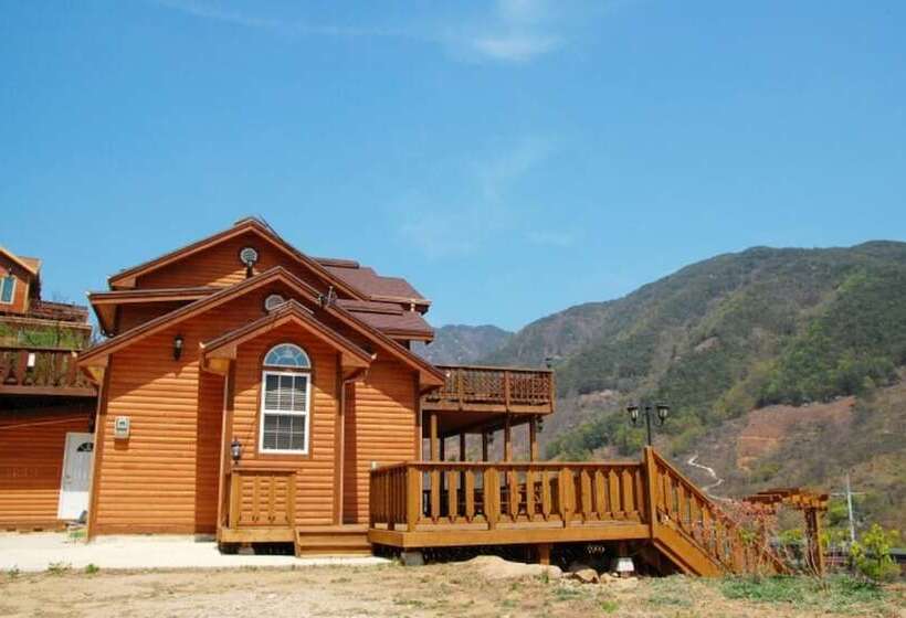 Gurye Jirisan A Wood Nymph Pension