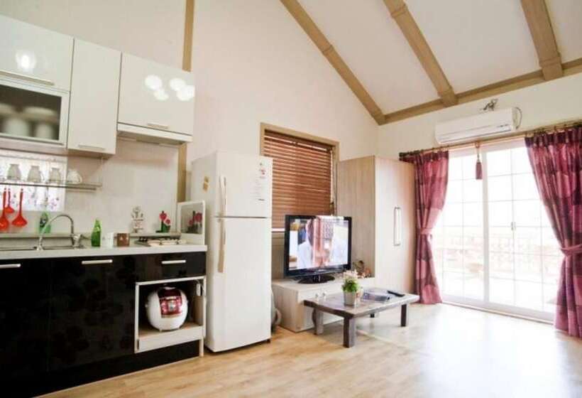 Gurye Jirisan A Wood Nymph Pension