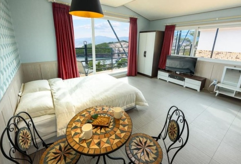 Gurye Jirisan Hosu Resort Pension