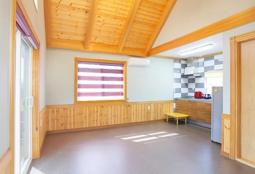 Gurye Sansuyu Kkotdamgil Pension