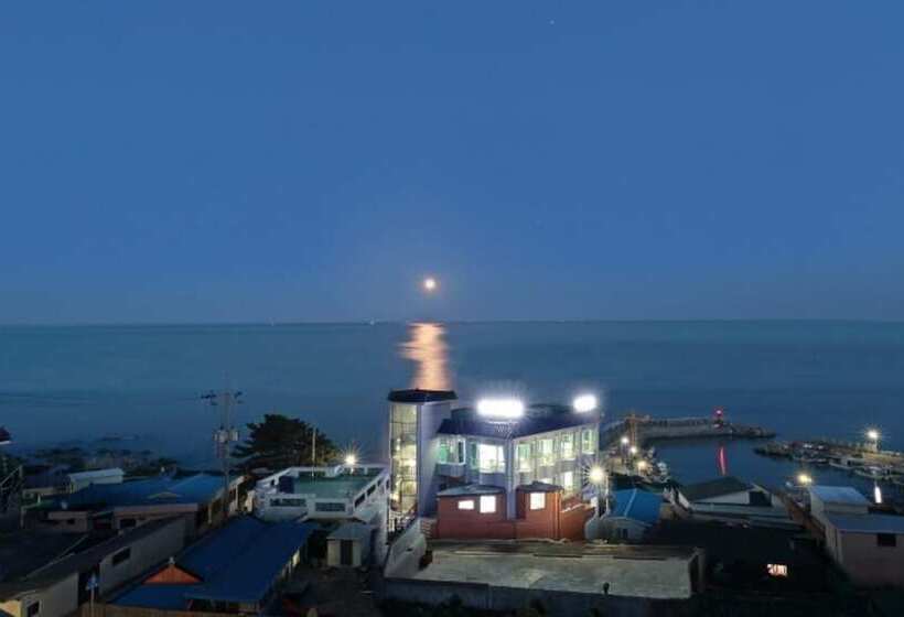 Gyeongju Marimo Pension