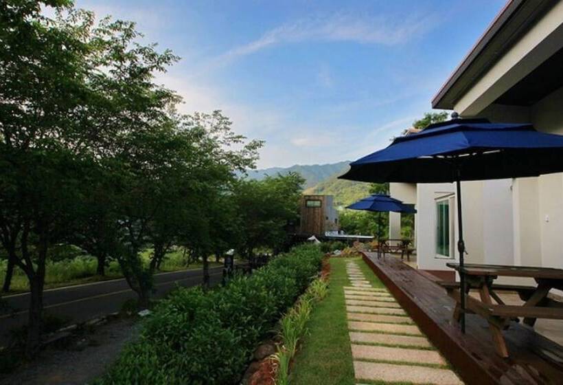 Hadong Doredore Pension