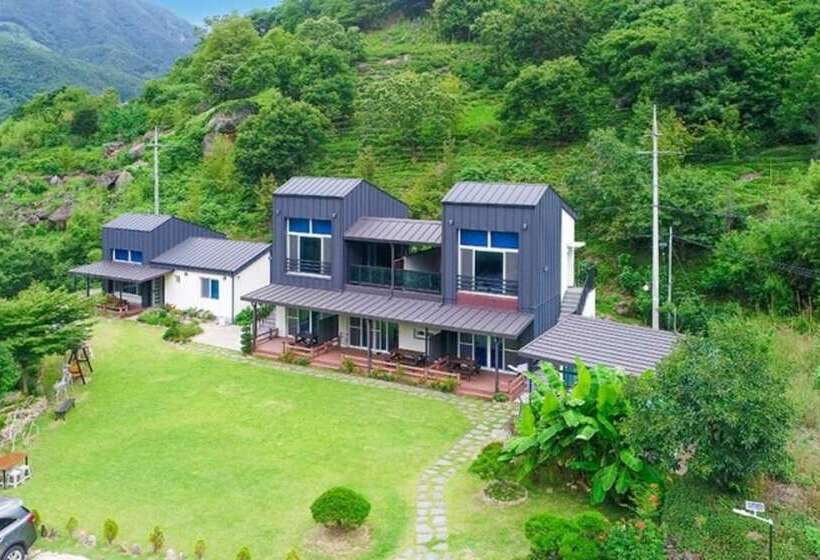 Hadong Huige Stay Pension