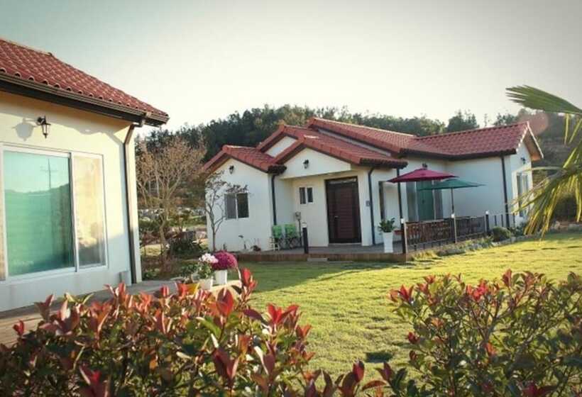Haenam Ttangkkeunmaeul Hwigelri Pension