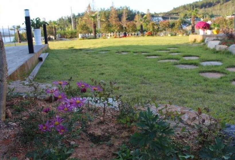 Haenam Ttangkkeunmaeul Hwigelri Pension