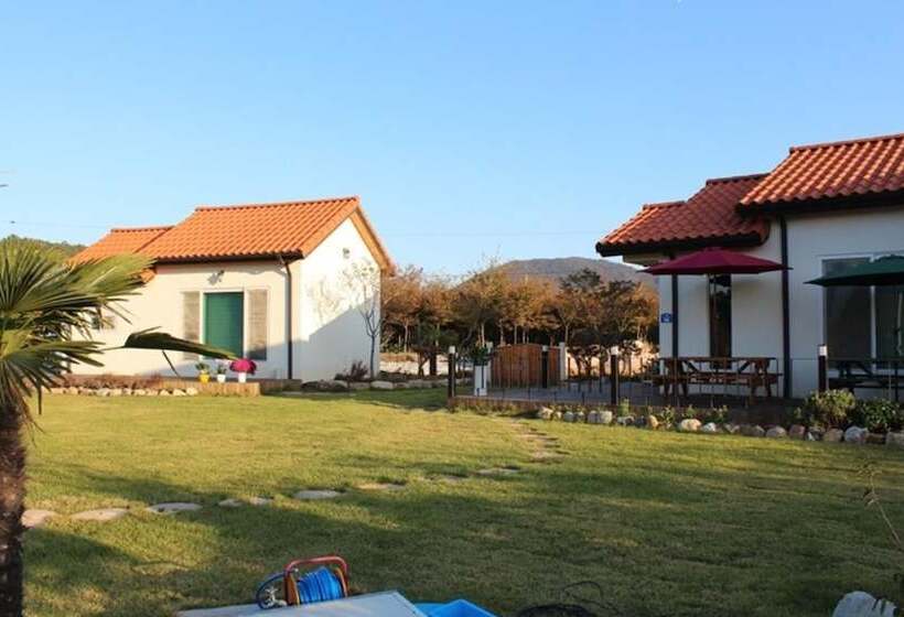 Haenam Ttangkkeunmaeul Hwigelri Pension