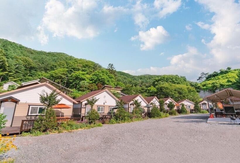 Hongcheon Daebakine Pension