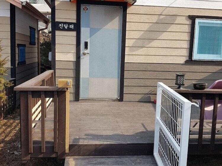 Hongcheon Daebakine Pension