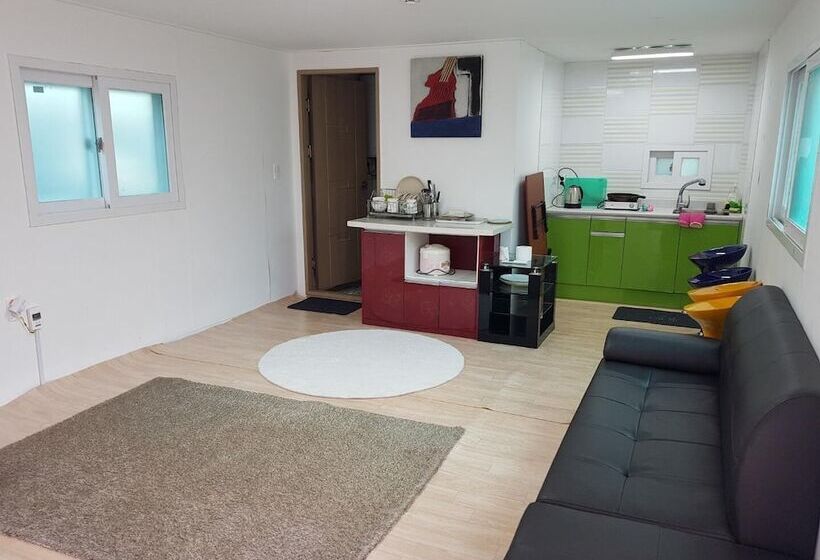 Hongcheon Daebakine Pension