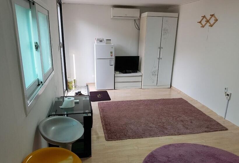 Hongcheon Daebakine Pension