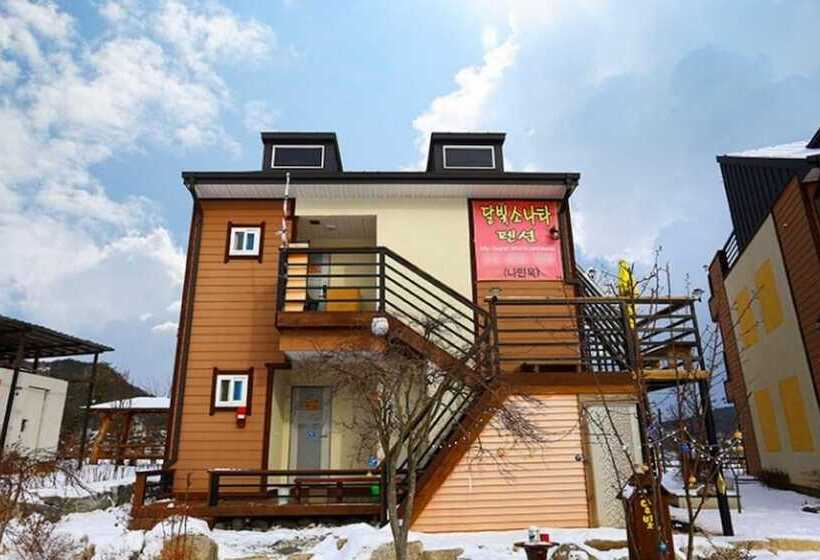 Hongcheon Dalbit Sonata Pension