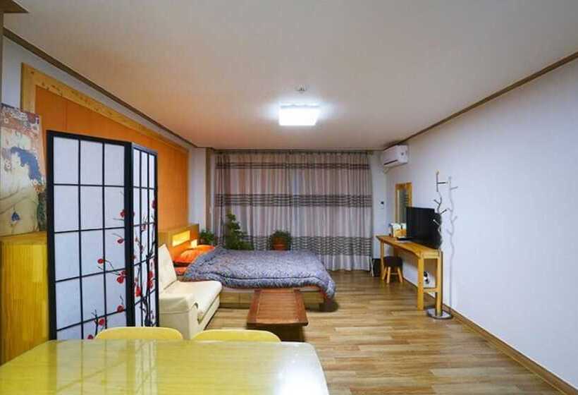 Hongcheon Dalbit Sonata Pension