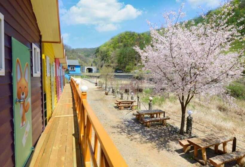 Hongcheon Eorinwangja Pension