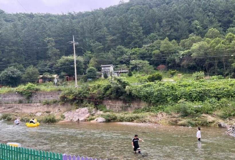 Hongcheon Eorinwangja Pension