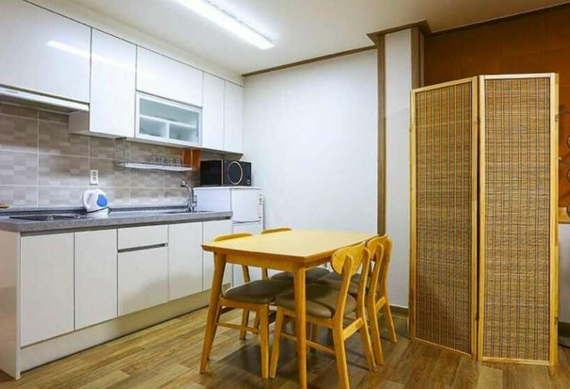 Hongcheon Kkotjip Pension