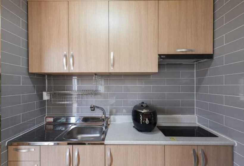 Hongseong Nemo Pension