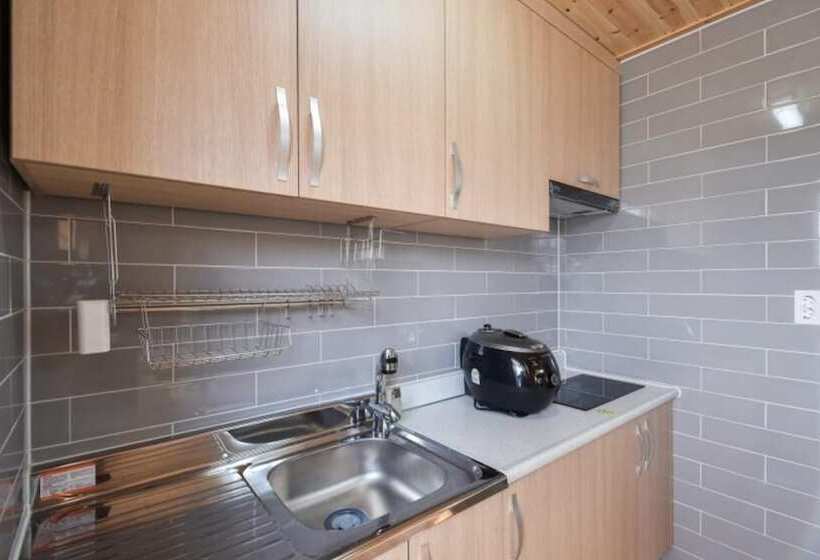 Hongseong Nemo Pension