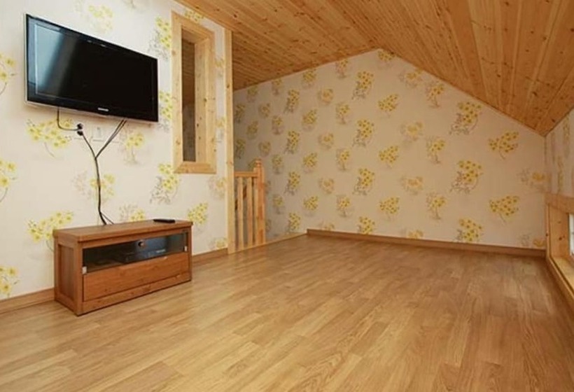 Hongsung Namdang Rodem Pension