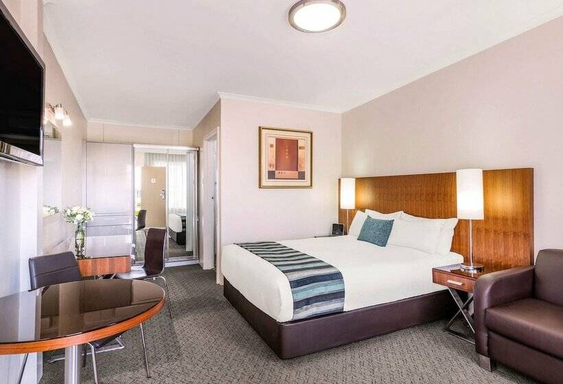 هتل Breakfree Queanbeyan