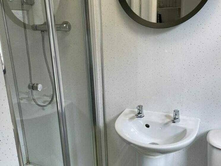 בית מלון כפרי Cavehill Castle