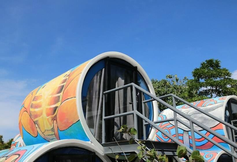 בית מלון כפרי Cocoons Club Laiya