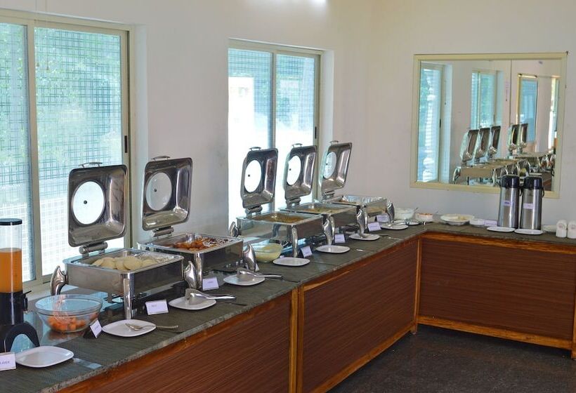 호텔 Coorg Maharaja Resorts And Spa