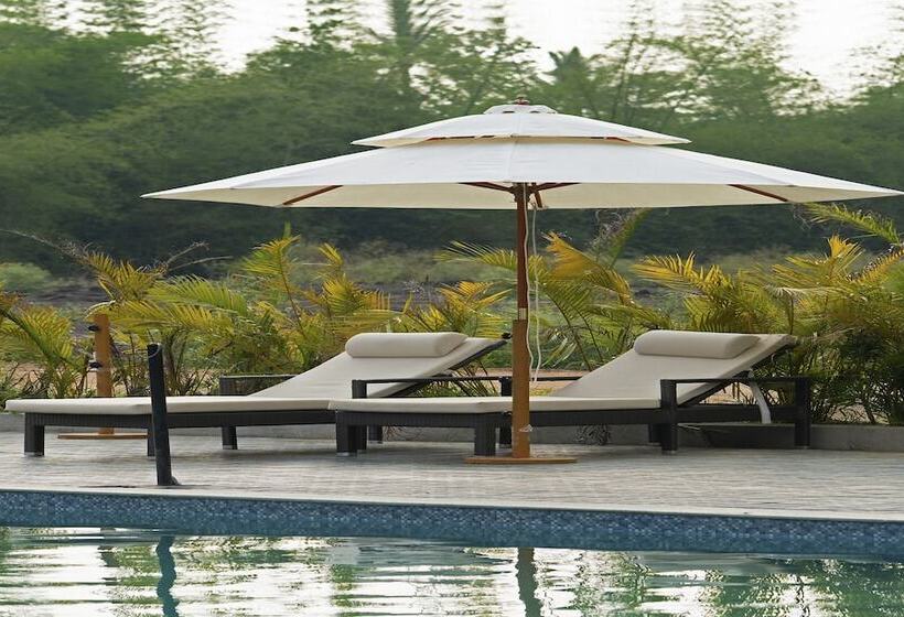 בית מלון כפרי Coorg Maharaja Resorts And Spa