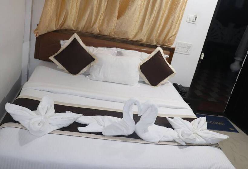 בית מלון כפרי Coorg Maharaja Resorts And Spa