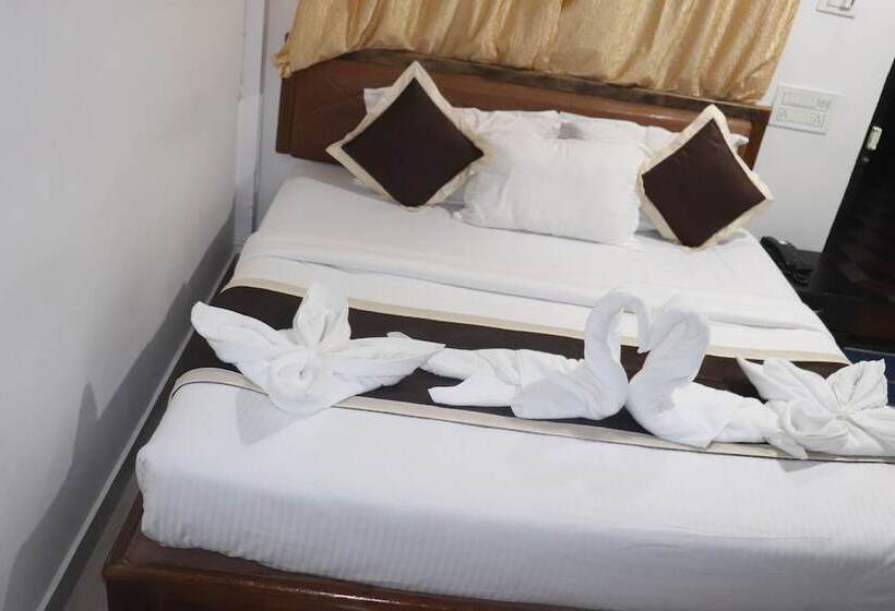 בית מלון כפרי Coorg Maharaja Resorts And Spa