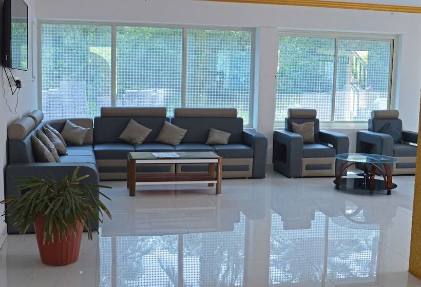 فندق Coorg Maharaja Resorts And Spa